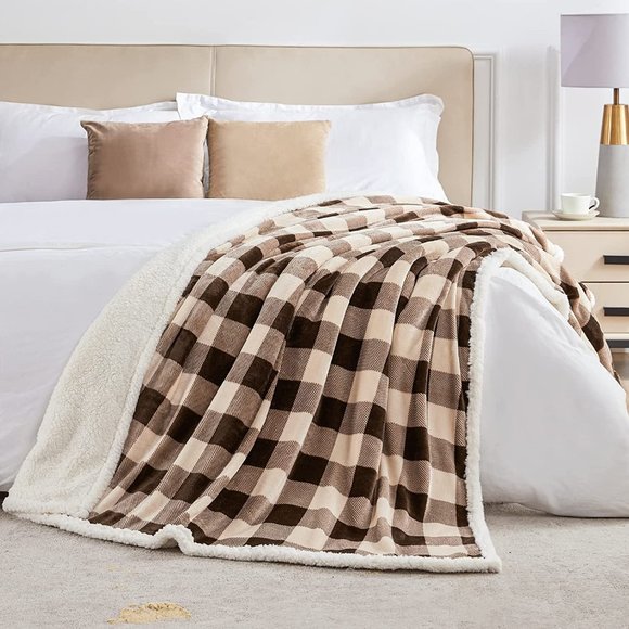 New Sherpa Buffalo Plaid Christmas Throw Blanket, Fuzzy Fluffy Soft Cozy… - Picture 6 of 9